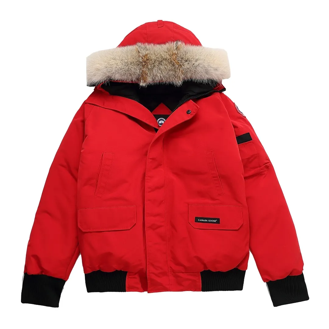：Black White Blue Royal Blue Red Green sizi： Canada Goose 01 ： ！ ， ！ ！ ！ CANADA GOOSE Chilliwack 01 ， ， 90 ， 。 Authentic ， 1:1 。 ， 2 ， ， 12 ， ， YKK ， ， 。 、 18 、 ，nfc 、 ， 。 、 ， 、 10 YKK ， ykk 。 、 12 ， 。 、 logo， ， Authentic。 、 ， ， ， ， 。 ，